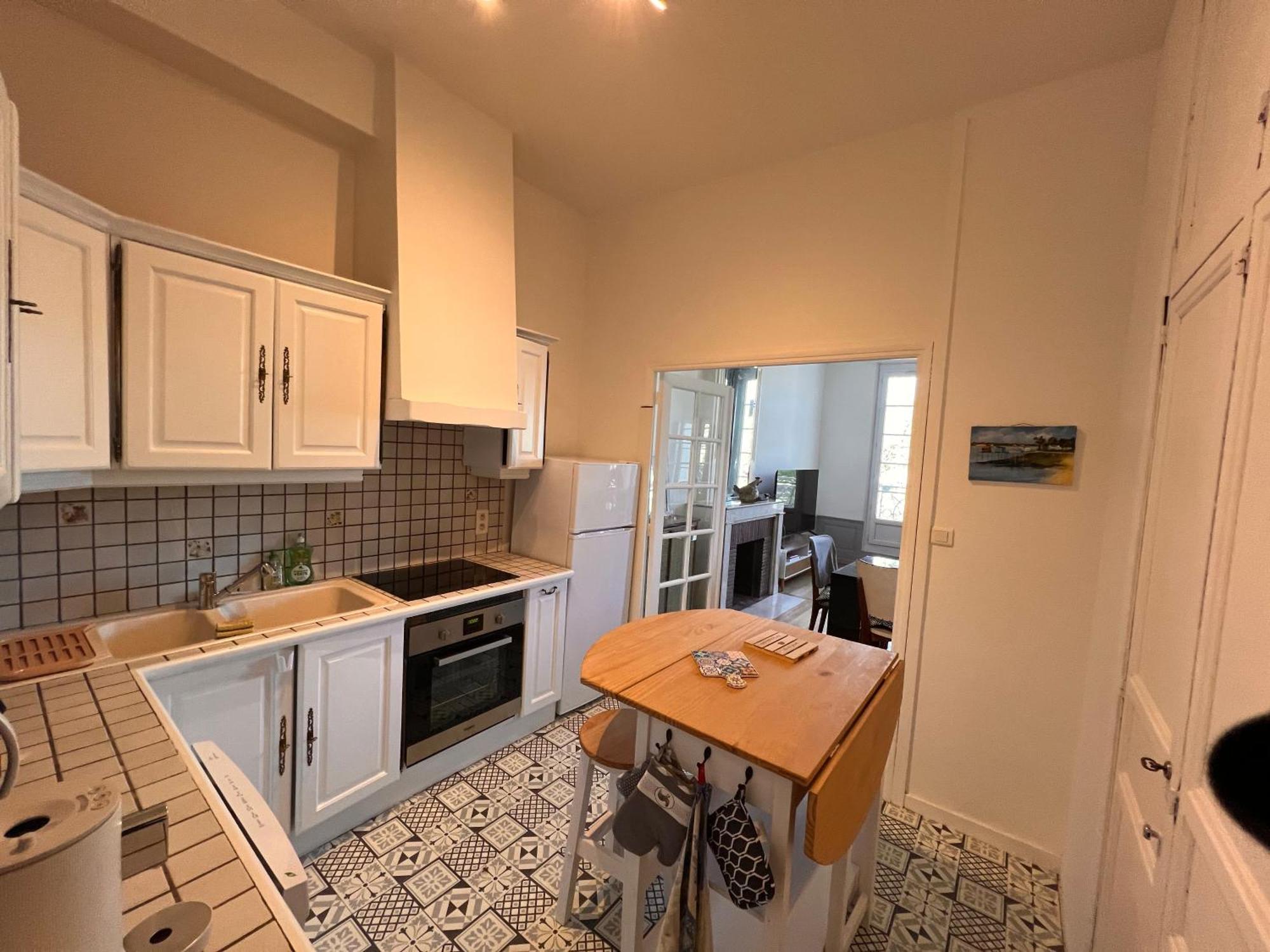 La Colbertine - Charming Apartment In Place Colbert Rochefort  Buitenkant foto