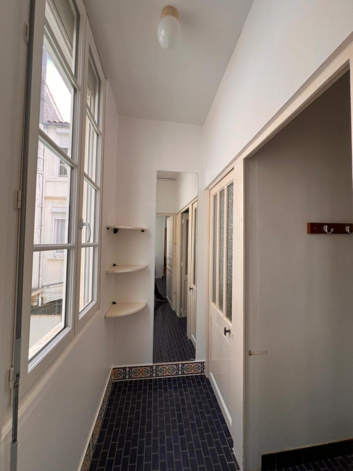 La Colbertine - Charming Apartment In Place Colbert Rochefort  Buitenkant foto