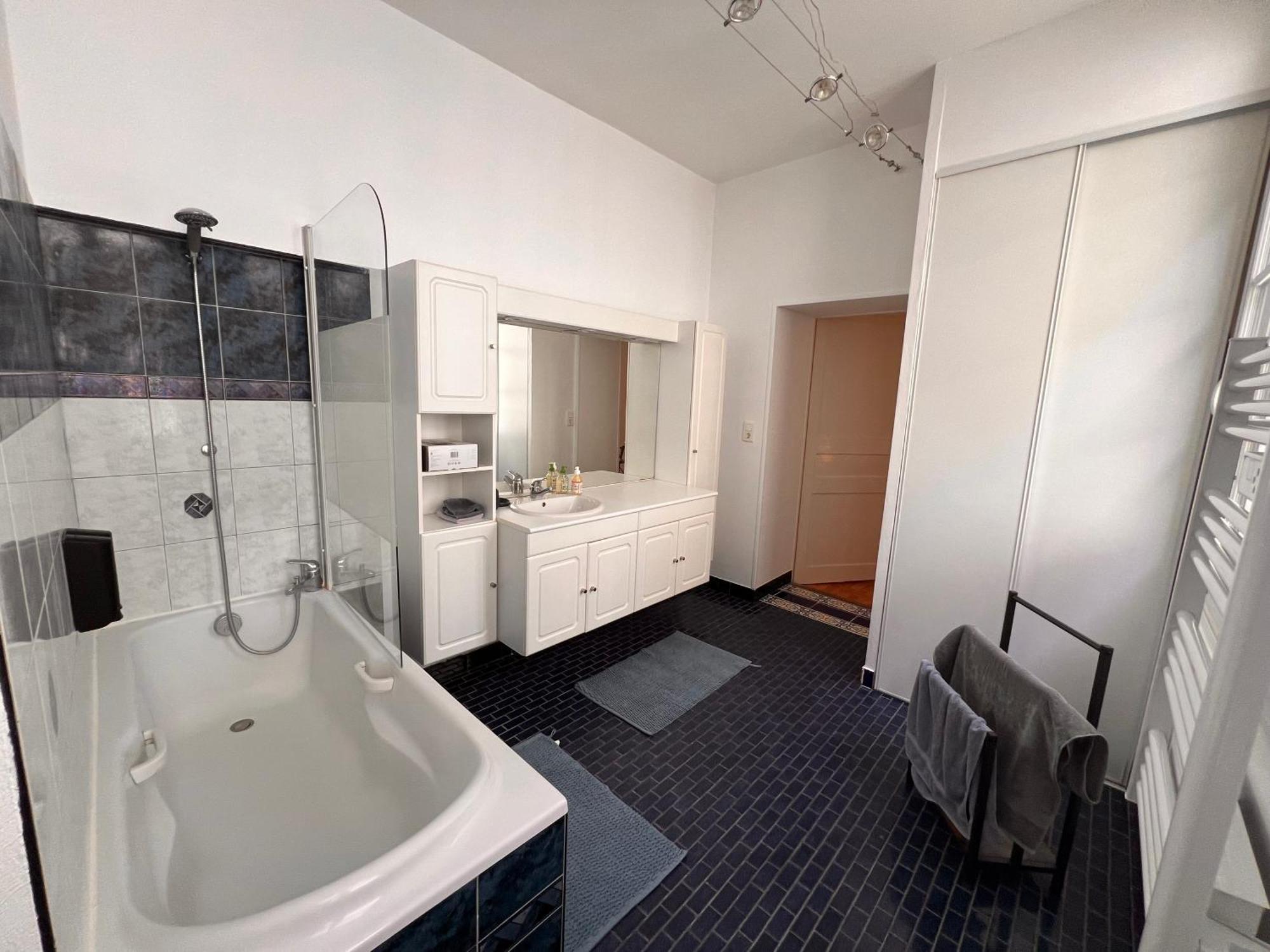 La Colbertine - Charming Apartment In Place Colbert Rochefort  Buitenkant foto