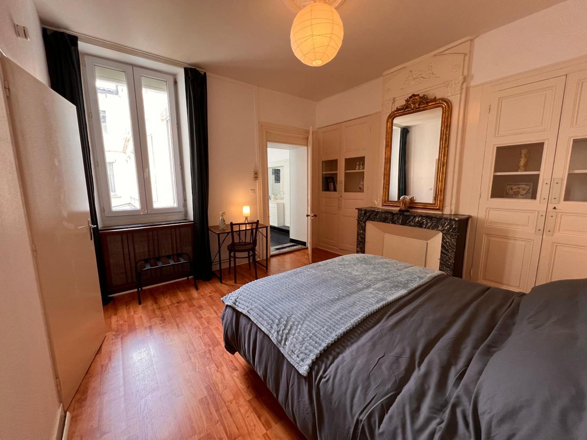 La Colbertine - Charming Apartment In Place Colbert Rochefort  Buitenkant foto